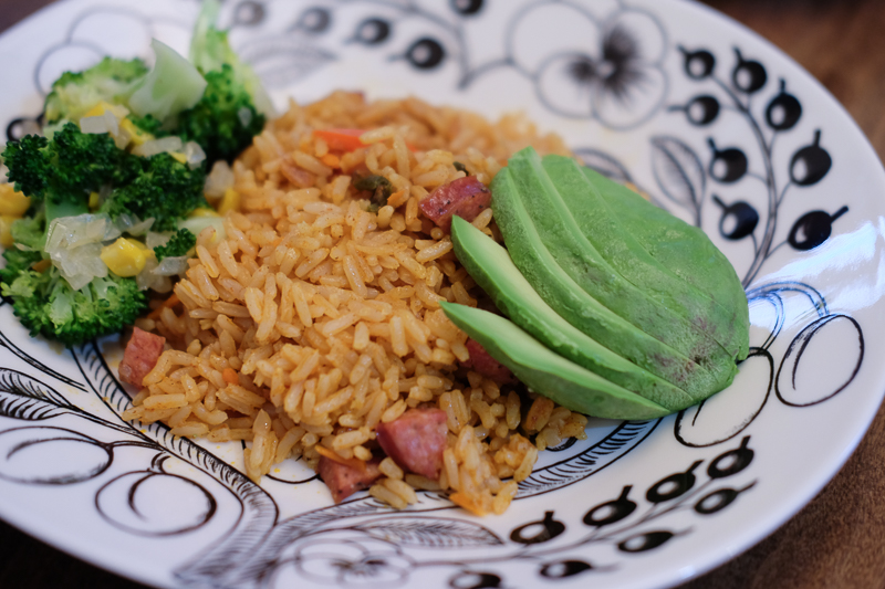 野菜をたっぷり添えたワンプレートで