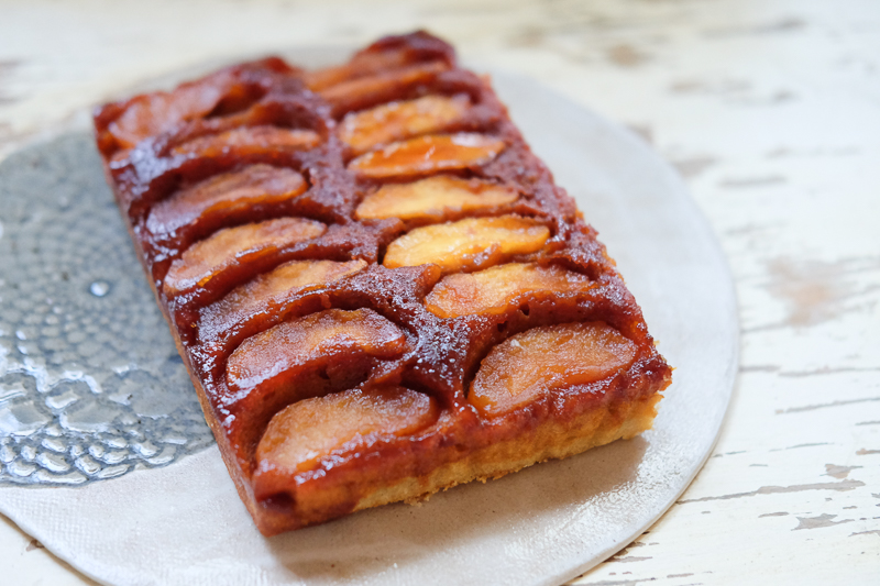 キャラメルアップルケーキ