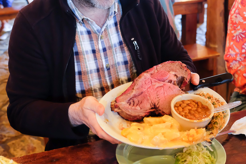 大迫力のプライムリブ