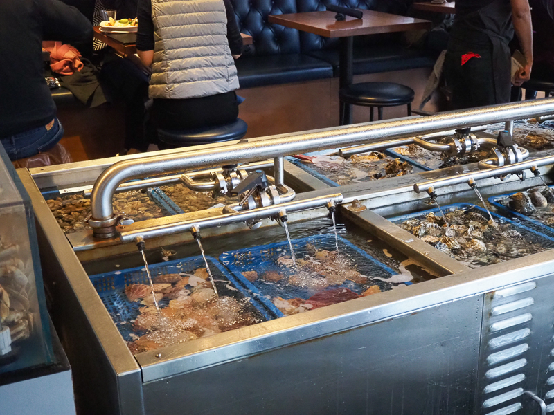 牡蠣やカニなど