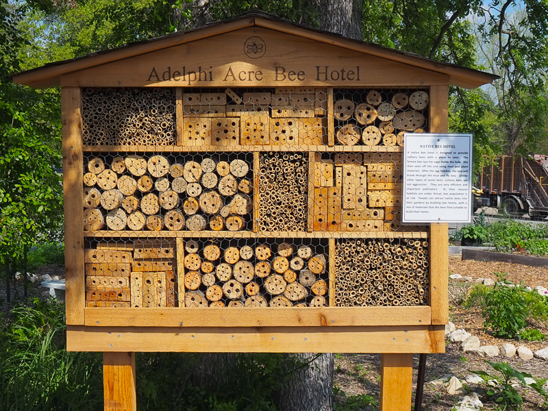 はちさんホテル