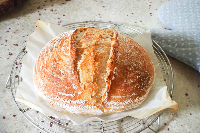 かっこよく焼けた！サワードウブレッド