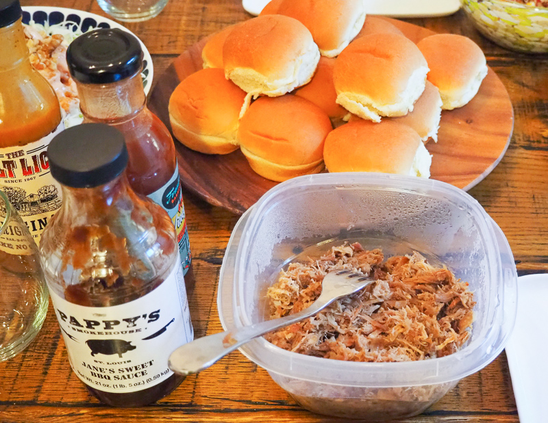 プルドポークといろいろBBQソース