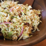 人気のラーメンサラダ