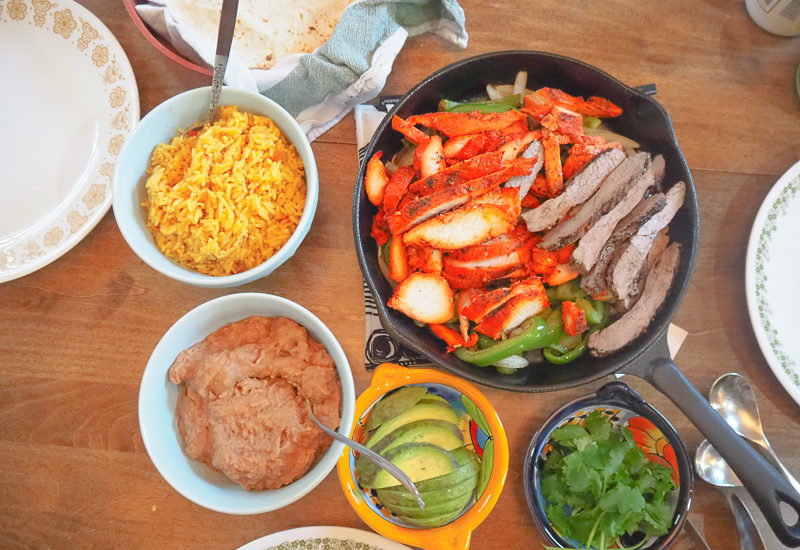 チキン＆ビーフファヒータディナー