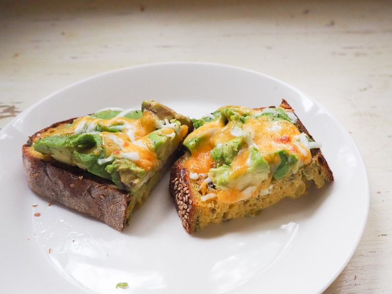 アボカドトースト