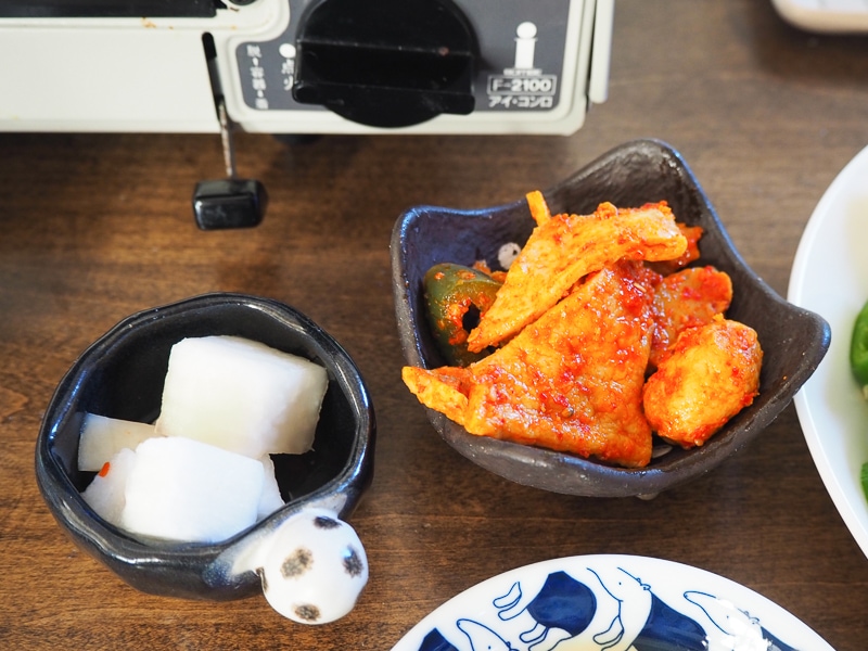 大根の甘酢漬けと、さつま揚げの甘辛煮