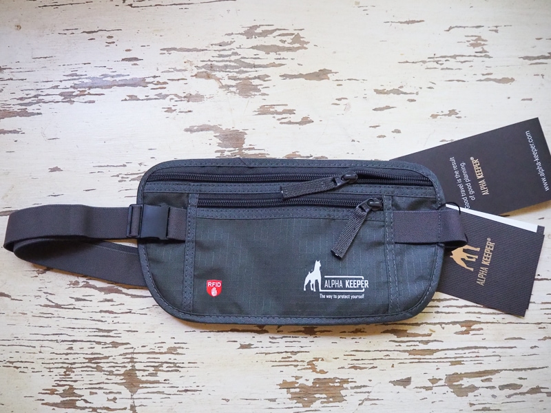 盗難防止のウエストポーチ