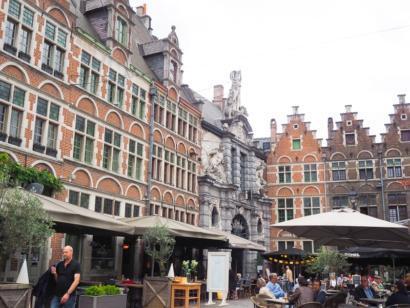 昔そのままの姿が残る広場