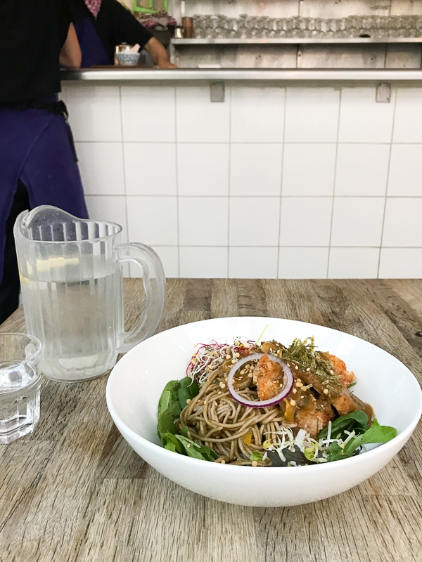 カツカレーそば！