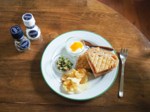 次男の朝ごはん