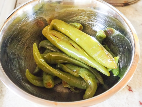 唐辛子は取り出す