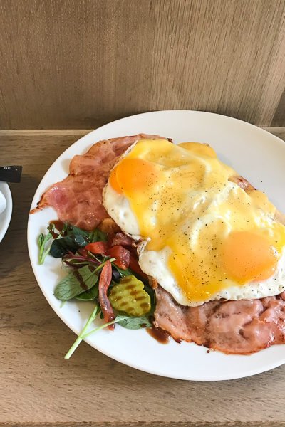 ダッチブレックファースト（トップ）