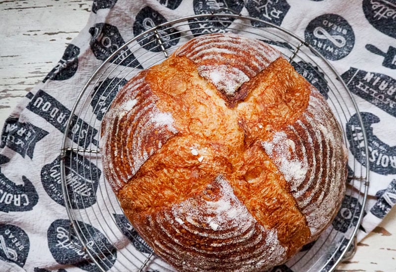 酒粕酵母のカンパーニュ