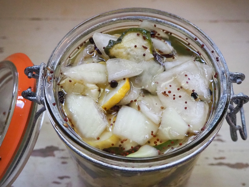 きゅうり、たまねぎ、青唐辛子