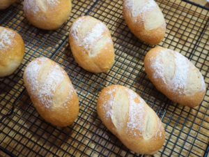 最初の課題・小麦パン