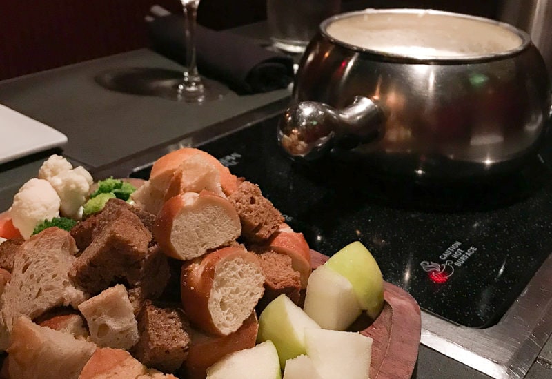 チーズフォンデュ