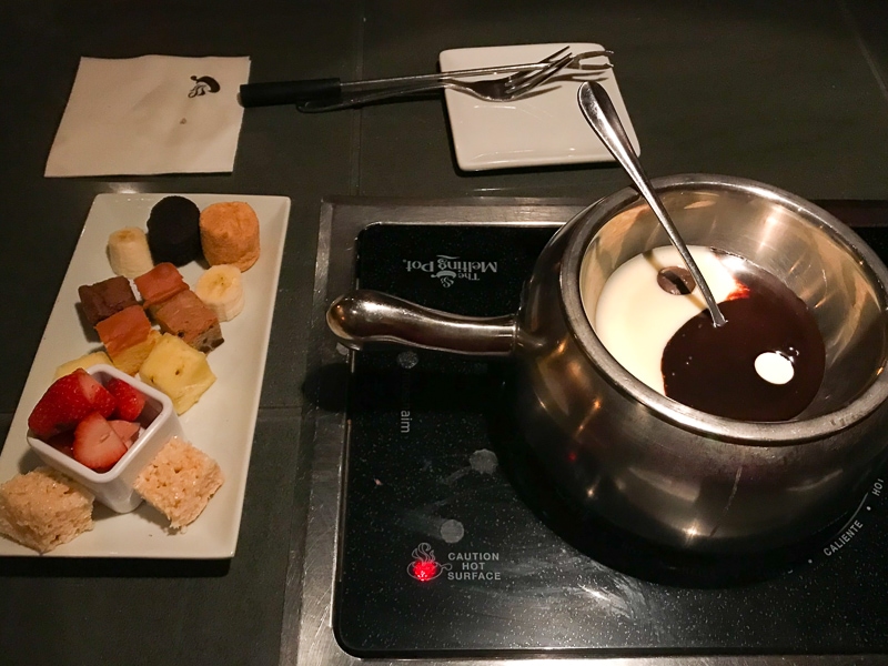 チョコレートフォンデュ