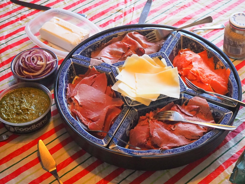 クリスマスの朝ごはん