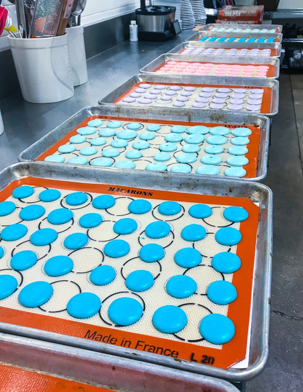 並んだマカロン