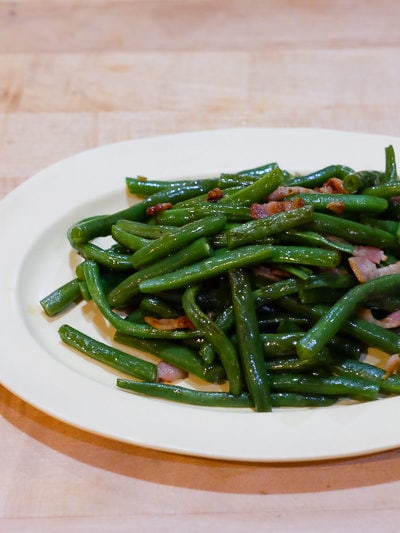 インゲンとベーコンの炒め物