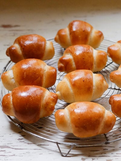 テーブルロール焼けた♪