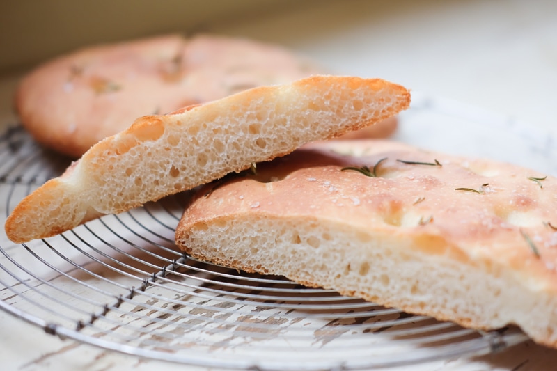 フォカッチャのクラム