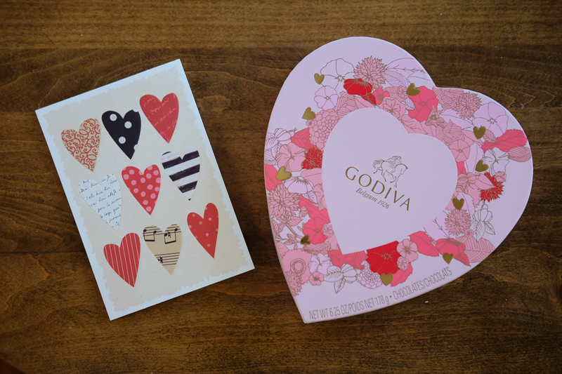 チョコレートとカード