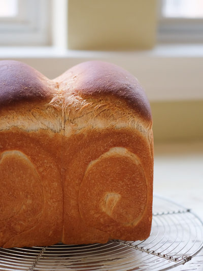 酒粕入り山型食パン