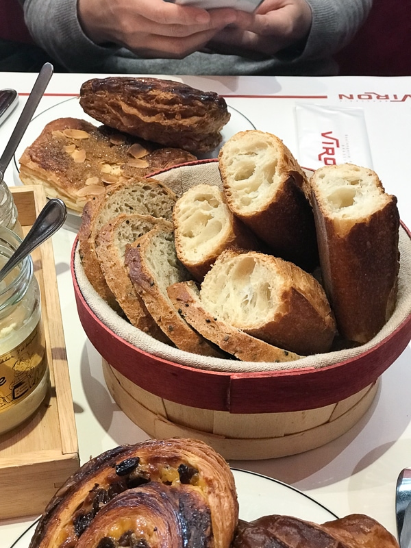 バゲットとセレアル