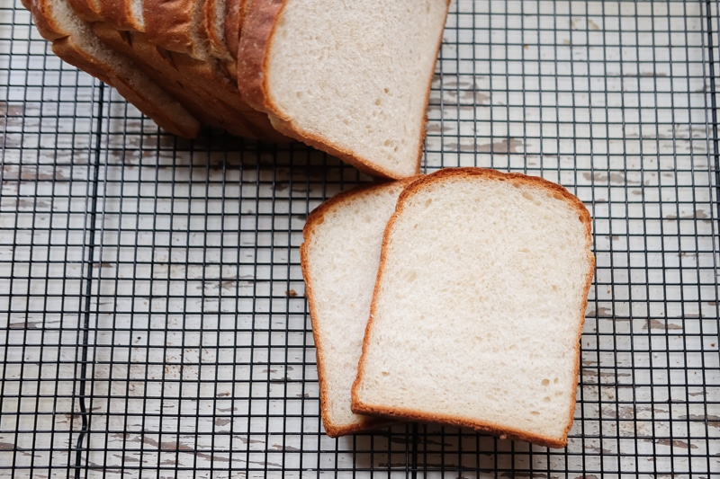 全粒粉入り山食パン