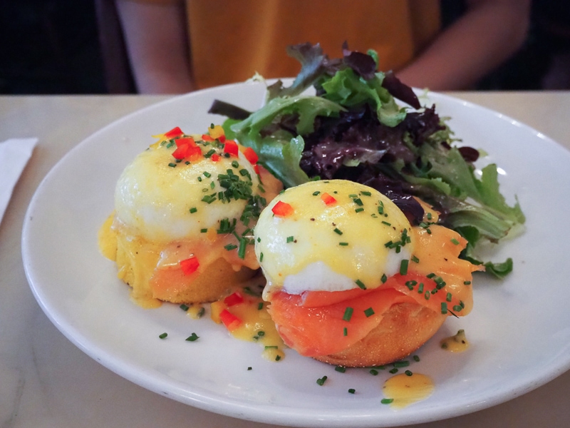 エッグベネディクト