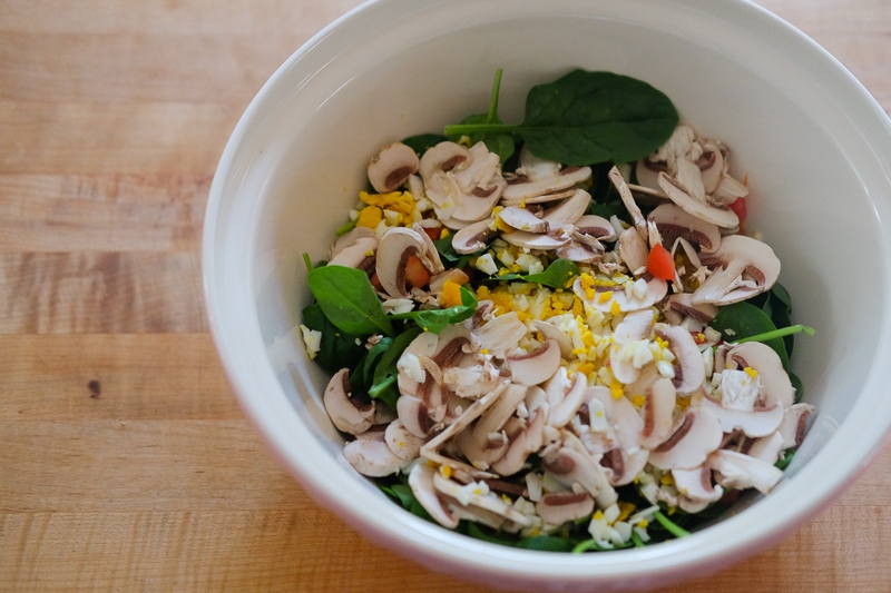 ほうれん草、マッシュルーム、トマト、たまご... 