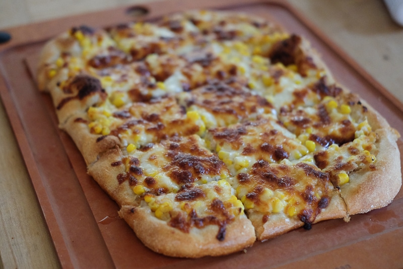 ツナマヨコーンピザ