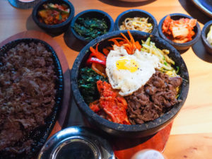 石焼きビビンバ