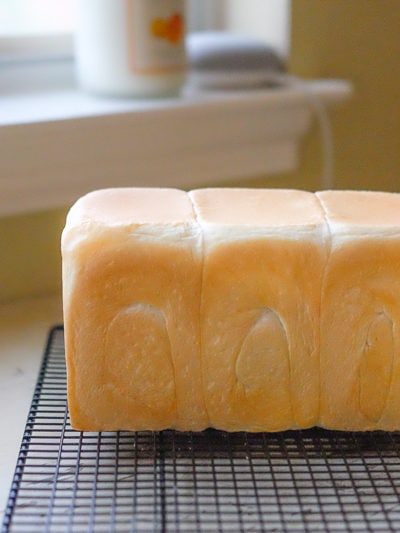 生クリーム入り食パン