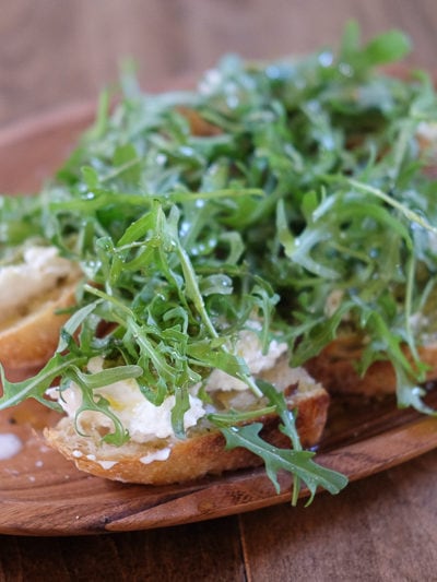 ブッラータクロスティーニ