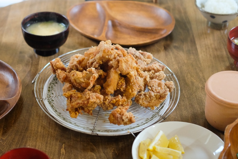 山盛りから揚げ