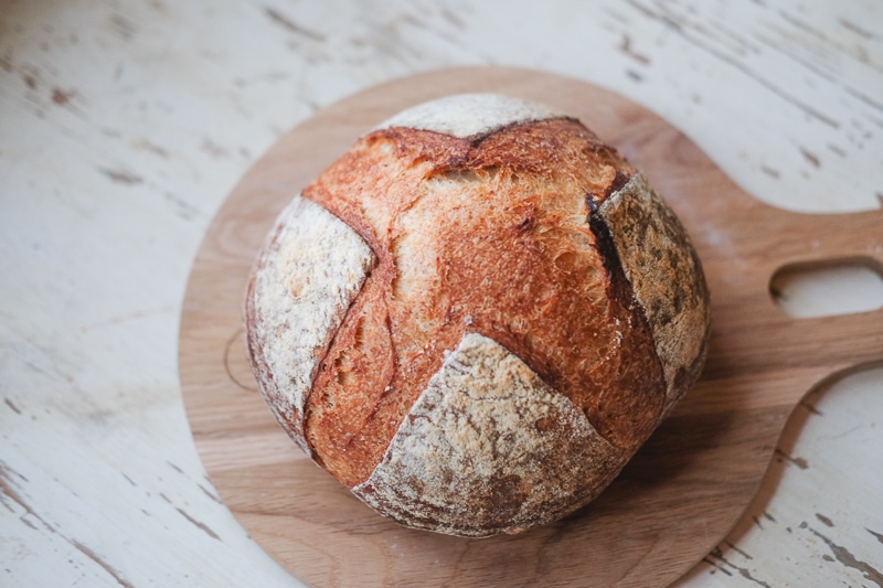 レーズン酵母のカンパーニュ