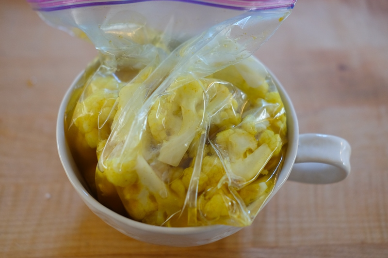 カレー風味のカリフラワーピクルス