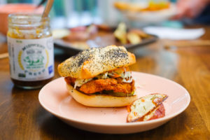 フライドチキンサンドイッチ