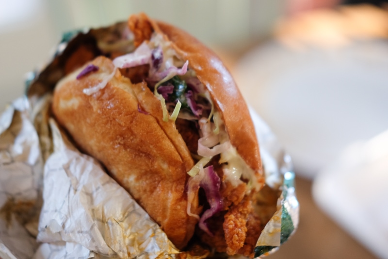 チキンサンドイッチ