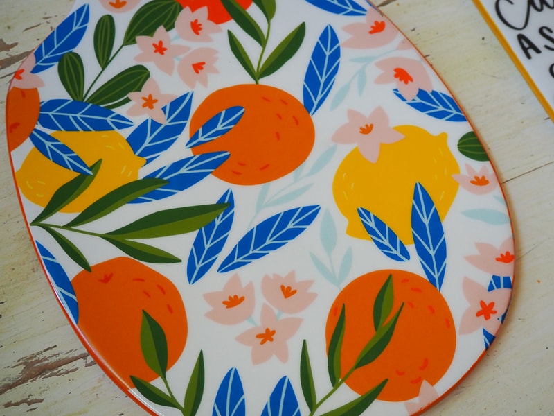 夏らしいフルーツ柄