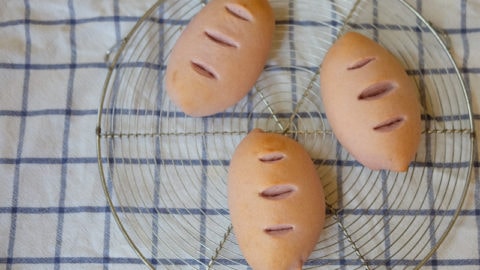 さつまいもクリームパン