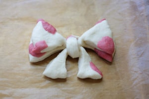 中心は上から反対側へくるりと