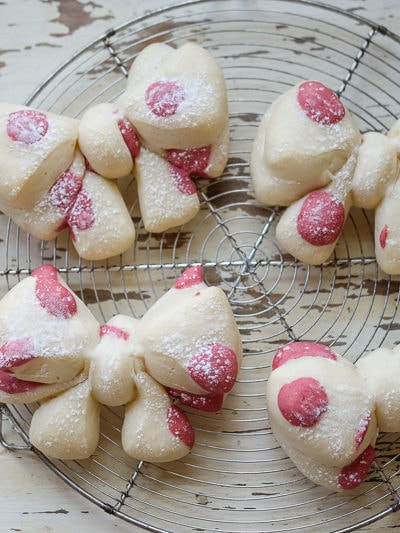 水玉リボンパン