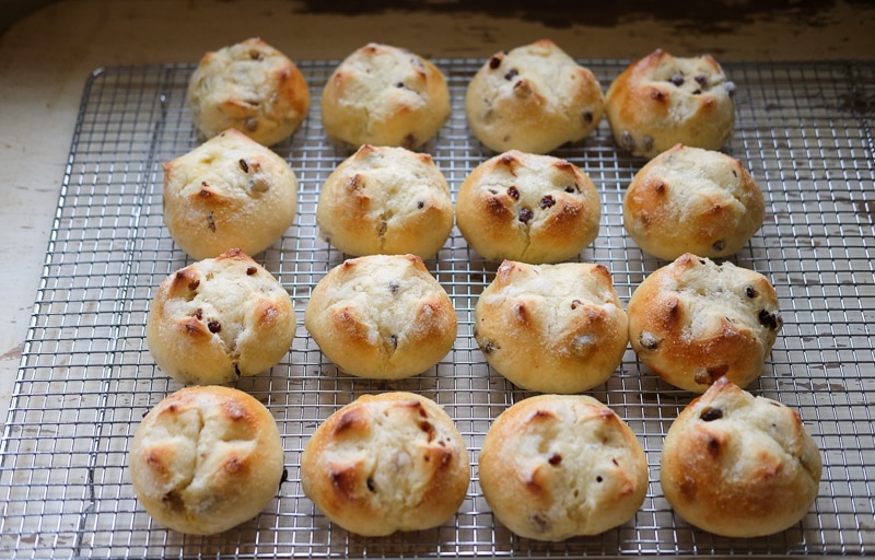 シュガーバターレーズンパン