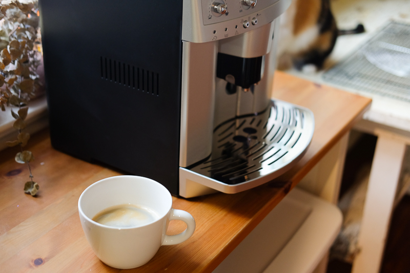 デロンギのエスプレッソマシン