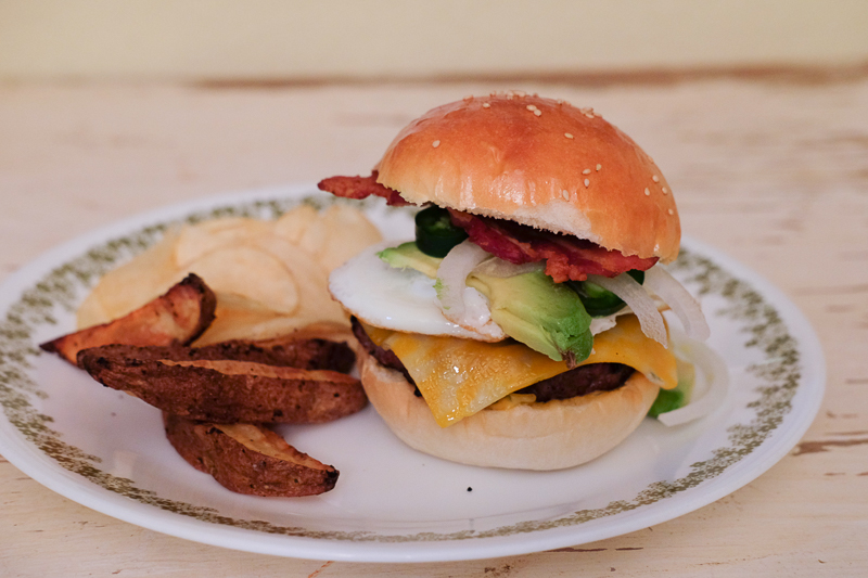 ベーコンエッグバーガー