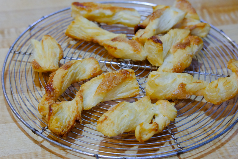 残り生地で焼いたお菓子